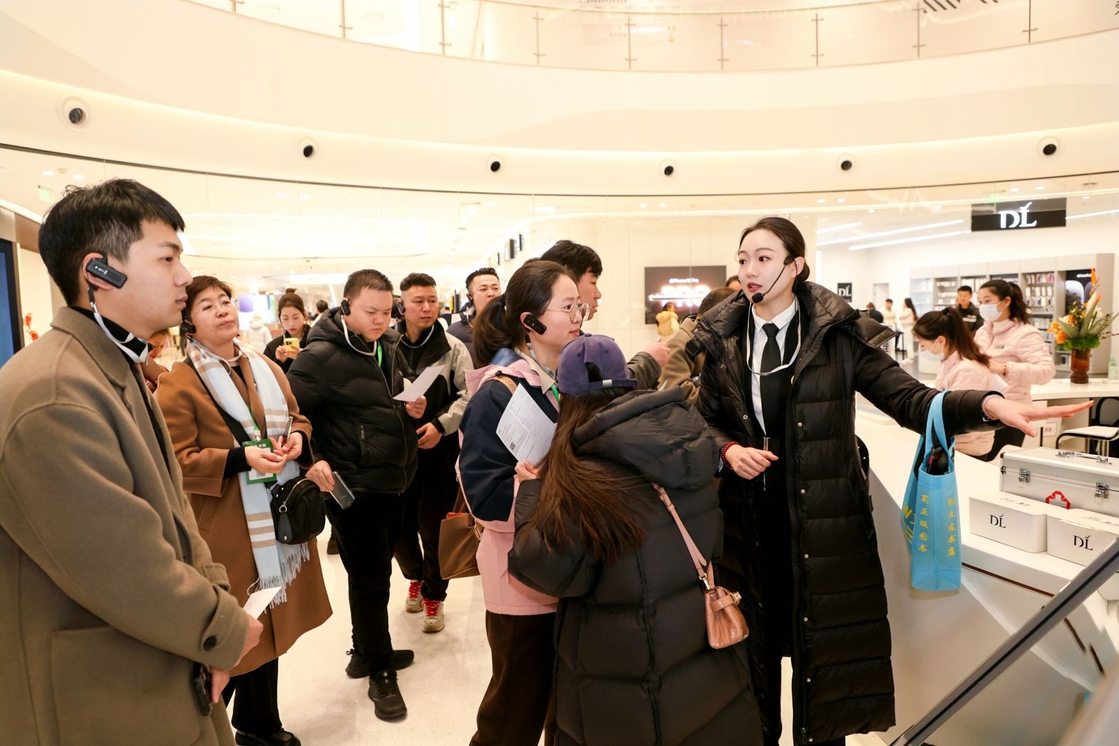 不走出河南的胖东来，为什么反而成为行业顶流？